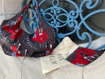 Charger l&#39;image dans la galerie, Nouveauté : Le cabas Oversize  et sa pochette assortie - &quot;Red flower for winter&quot;

